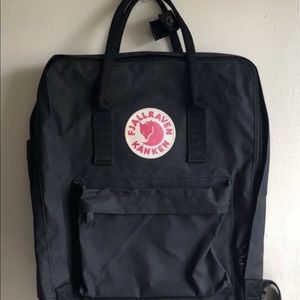 Fjllraven Kanken black classic